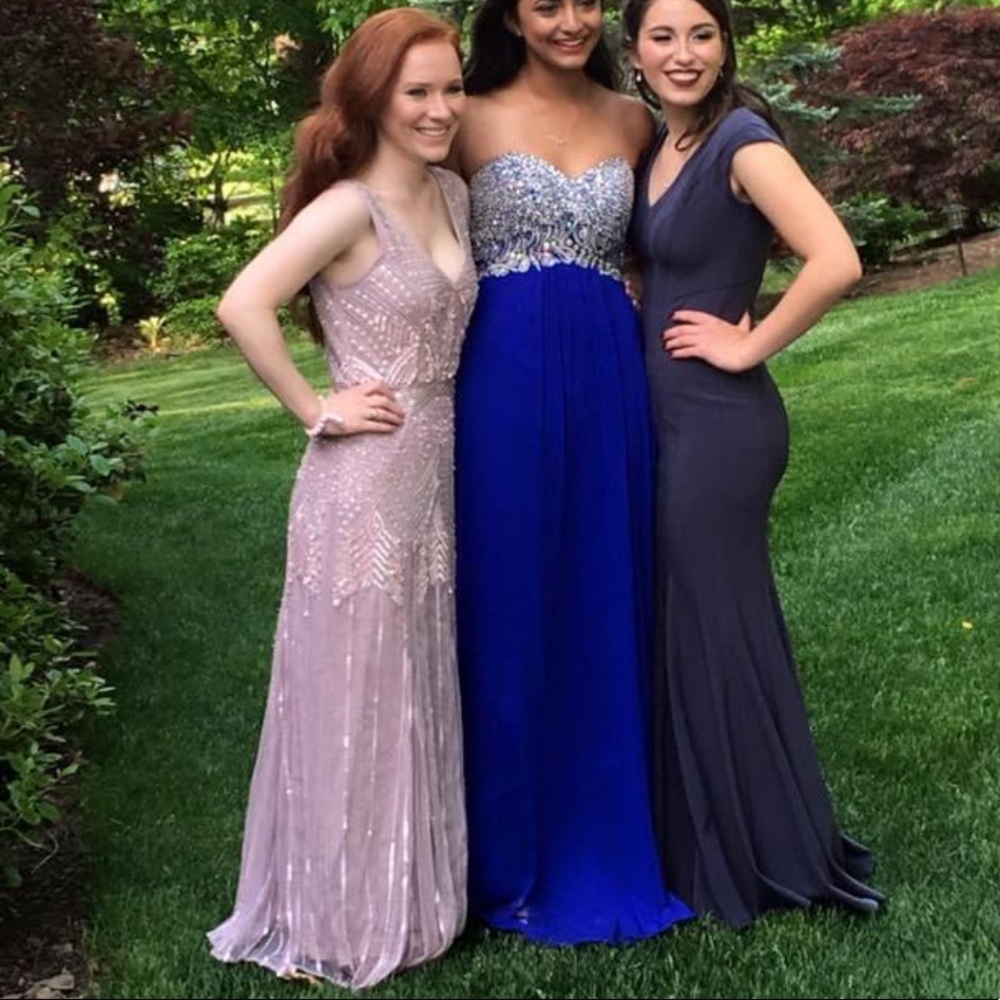 Size 2 Adrianna Papell Beaded Prom Dress